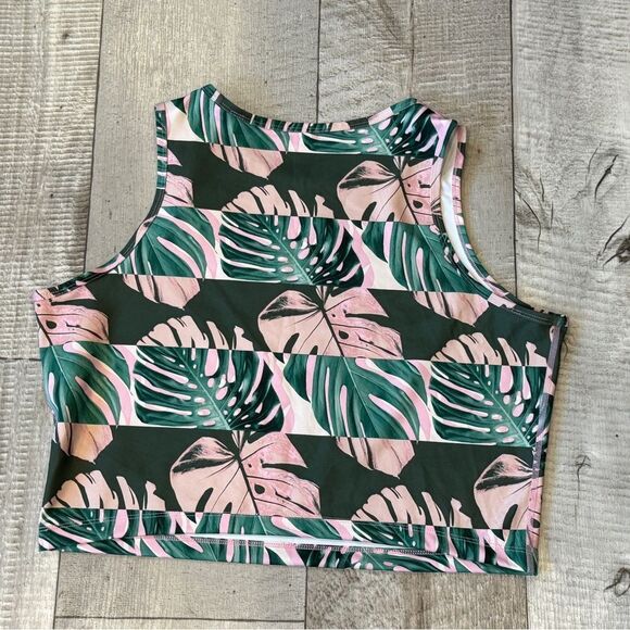 Nike Dri-Fit Tropical Print Cropped Tank - Picture 3 of 3